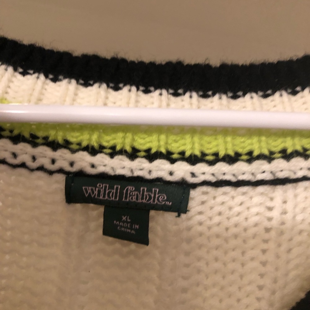 Wild Fable sweater - Picture 4 of 11